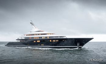 Charter yacht BREAKTHROUGH at sea