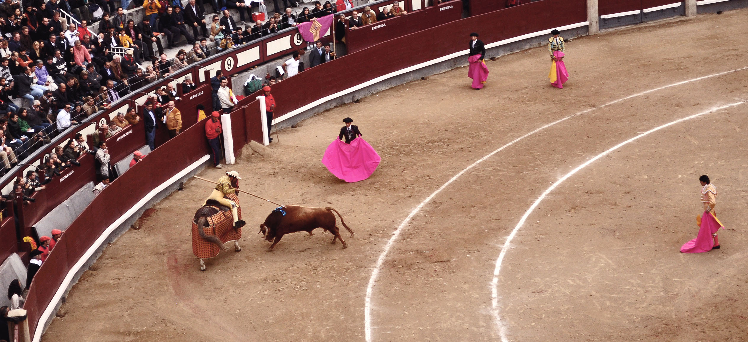 madrid-corida-with-horse