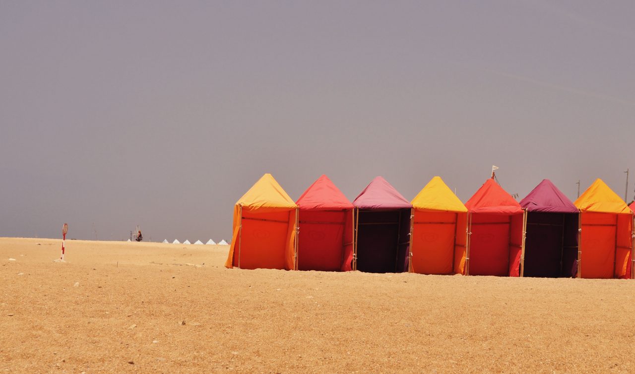 porto_minimalist-tents-ocean